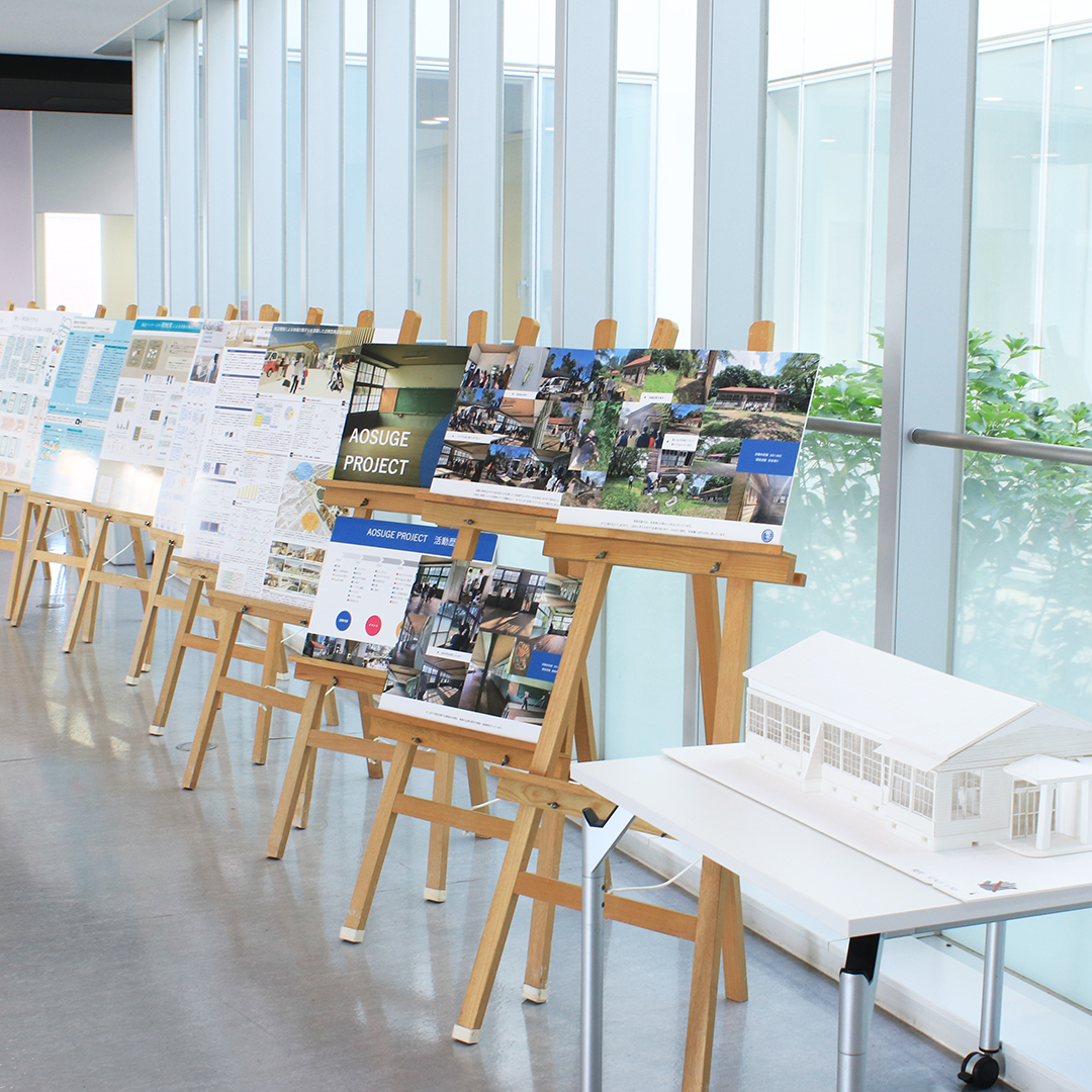 成果展示の様子01